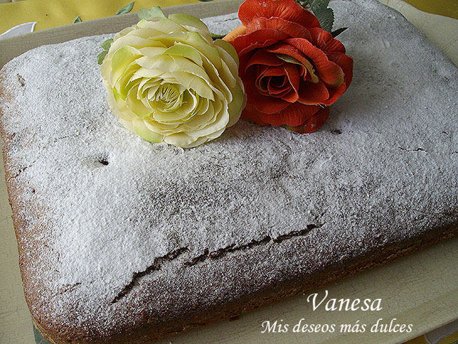 Bizcocho de leche con pasas y nueces