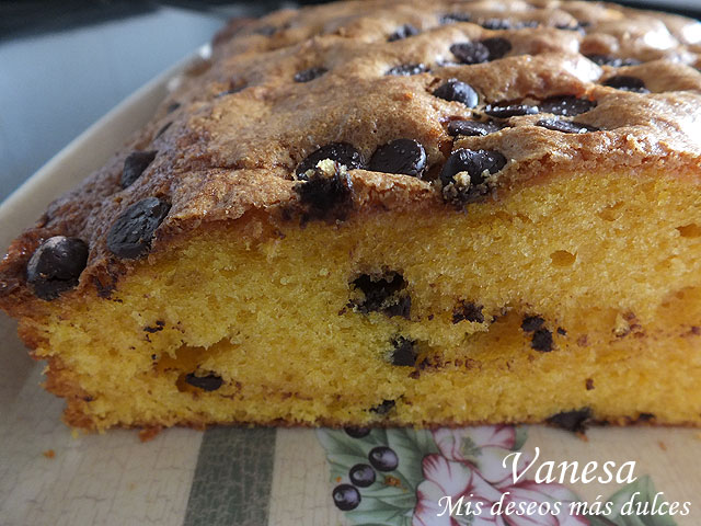 Coca de calabaza y chips de chocolate