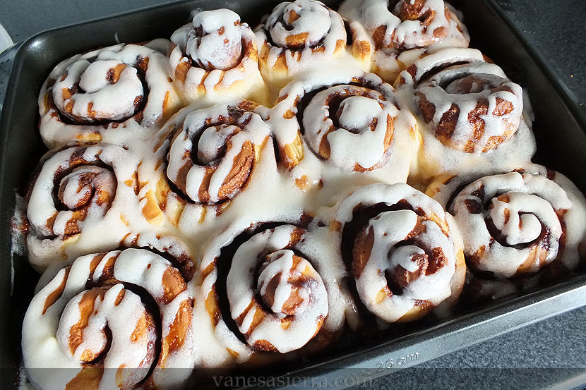 Rollos de canela (Cinnamon rolls) paso a paso