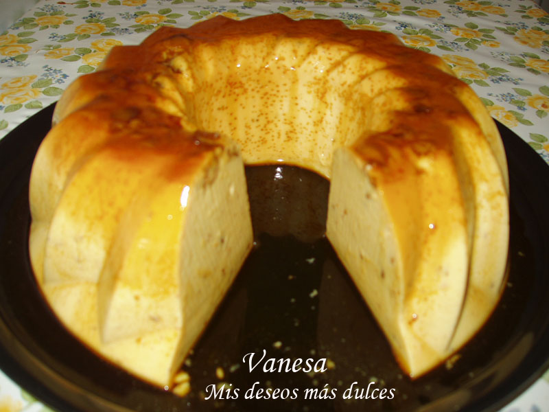 Flan de turrón de yema tostada