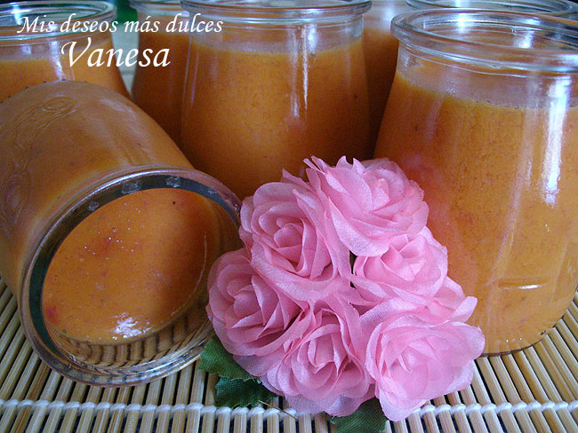 Vasitos de naranja y fresa