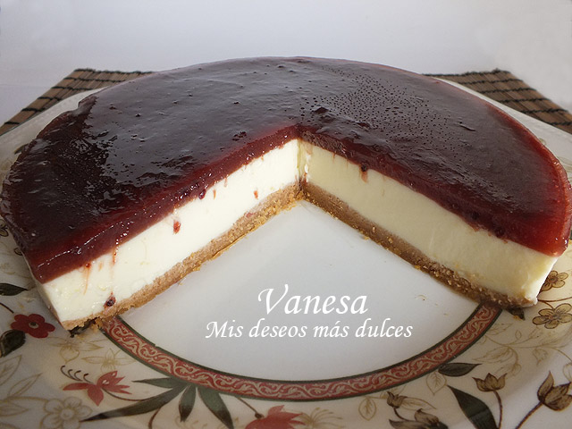 Tarta de queso y frutas del bosque