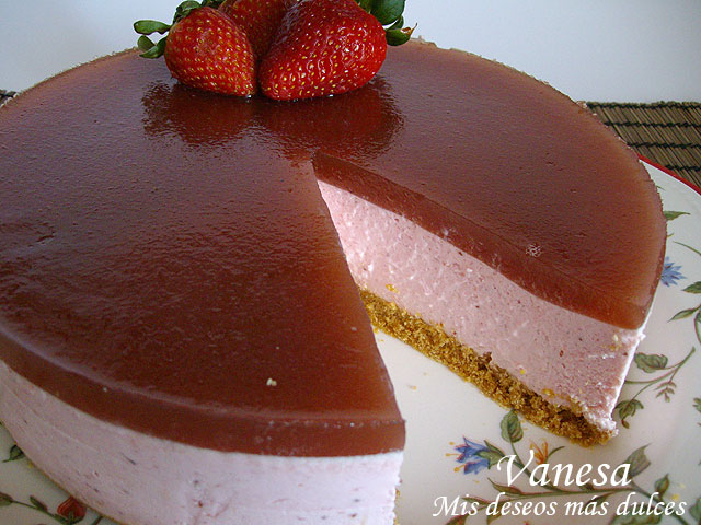 Tarta mousse de fresas y queso