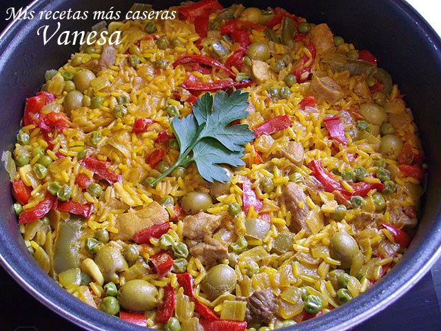 Arroz amarillo con carne