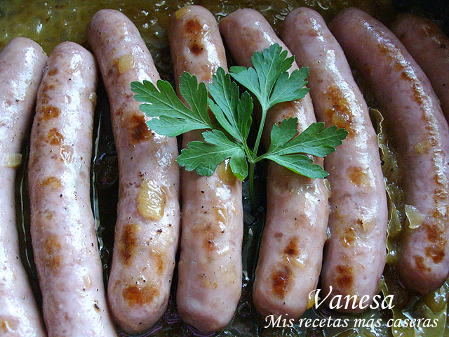 Salchichas a la sidra