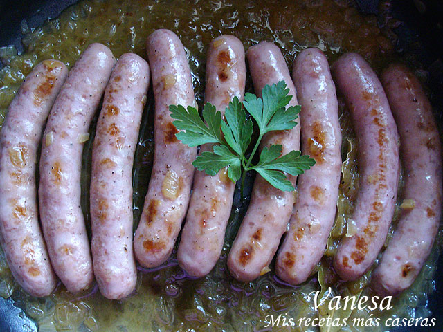 Salchichas a la sidra