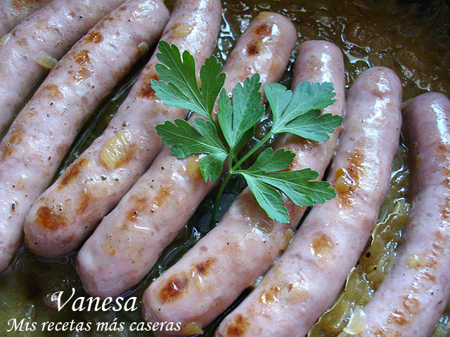 Salchichas a la sidra