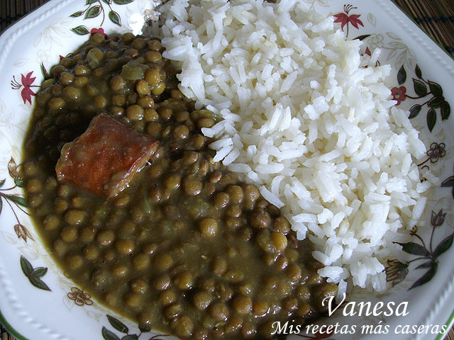 Lentejas con arroz blanco