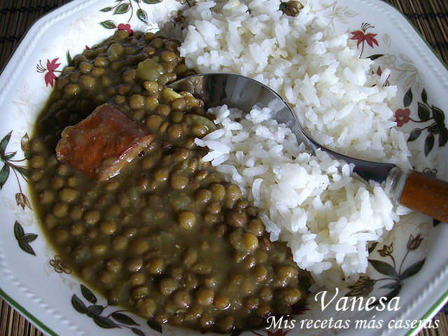 Lentejas con arroz blanco