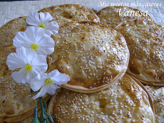 Empanadillas redondas de carne