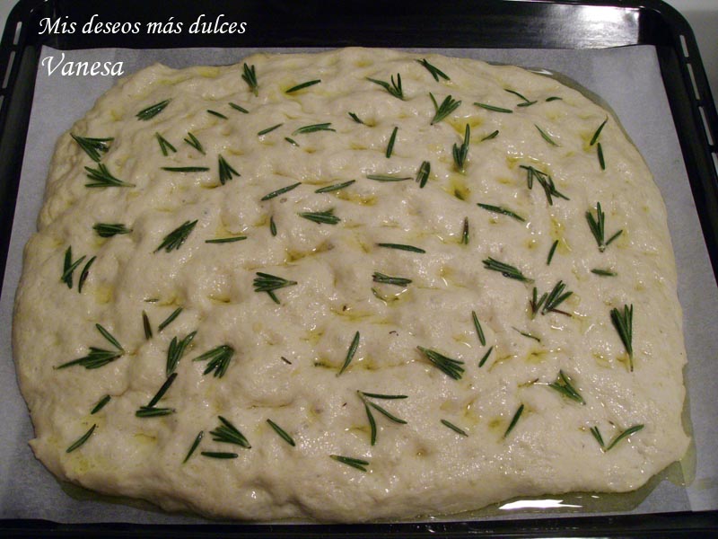 Pan Focaccia al ajo y romero