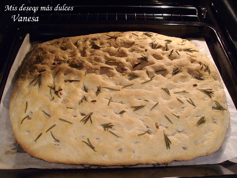 Pan Focaccia al ajo y romero