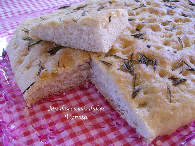Pan Focaccia al ajo y romero