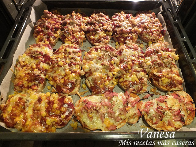 Pan-pizza de pollo y barbacoa (Paninis)