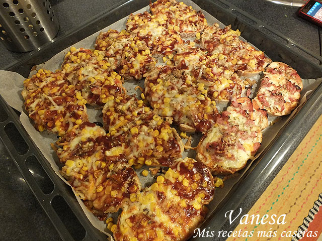 Pan-pizza de pollo y barbacoa (Paninis)